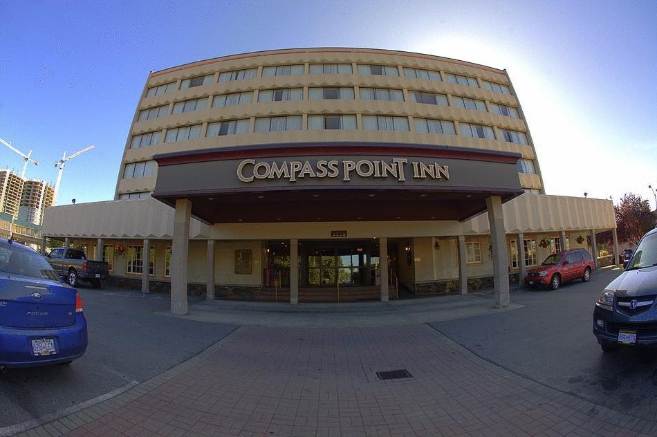 Compass Point Inn - Surrey Exteriör bild